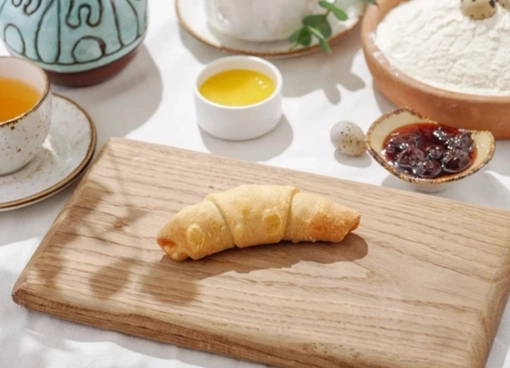 Грузинский рогалик с грецким орехом